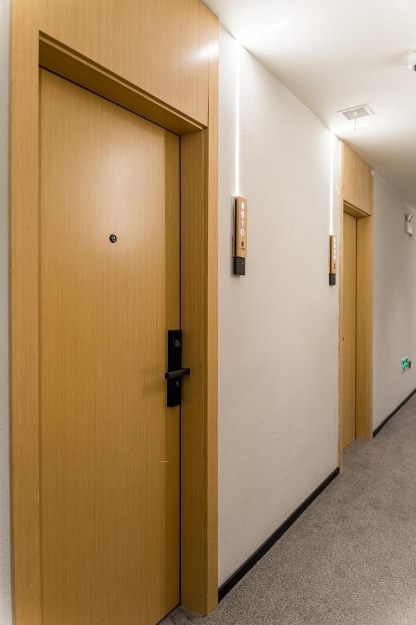 Meego Smart Select Hotel Shanghai Exterior foto